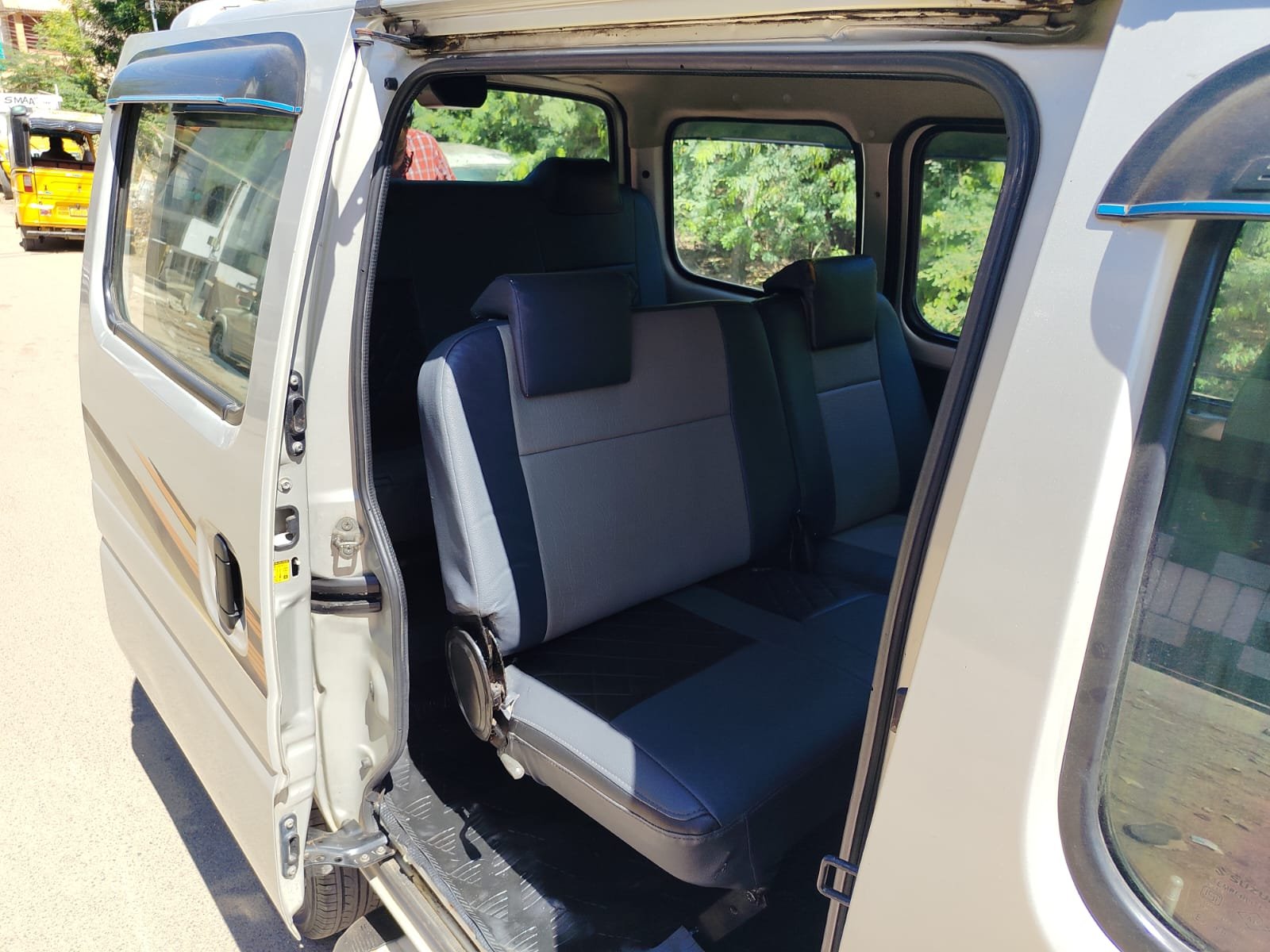 Maruti Suzuki Eeco 5 Seter