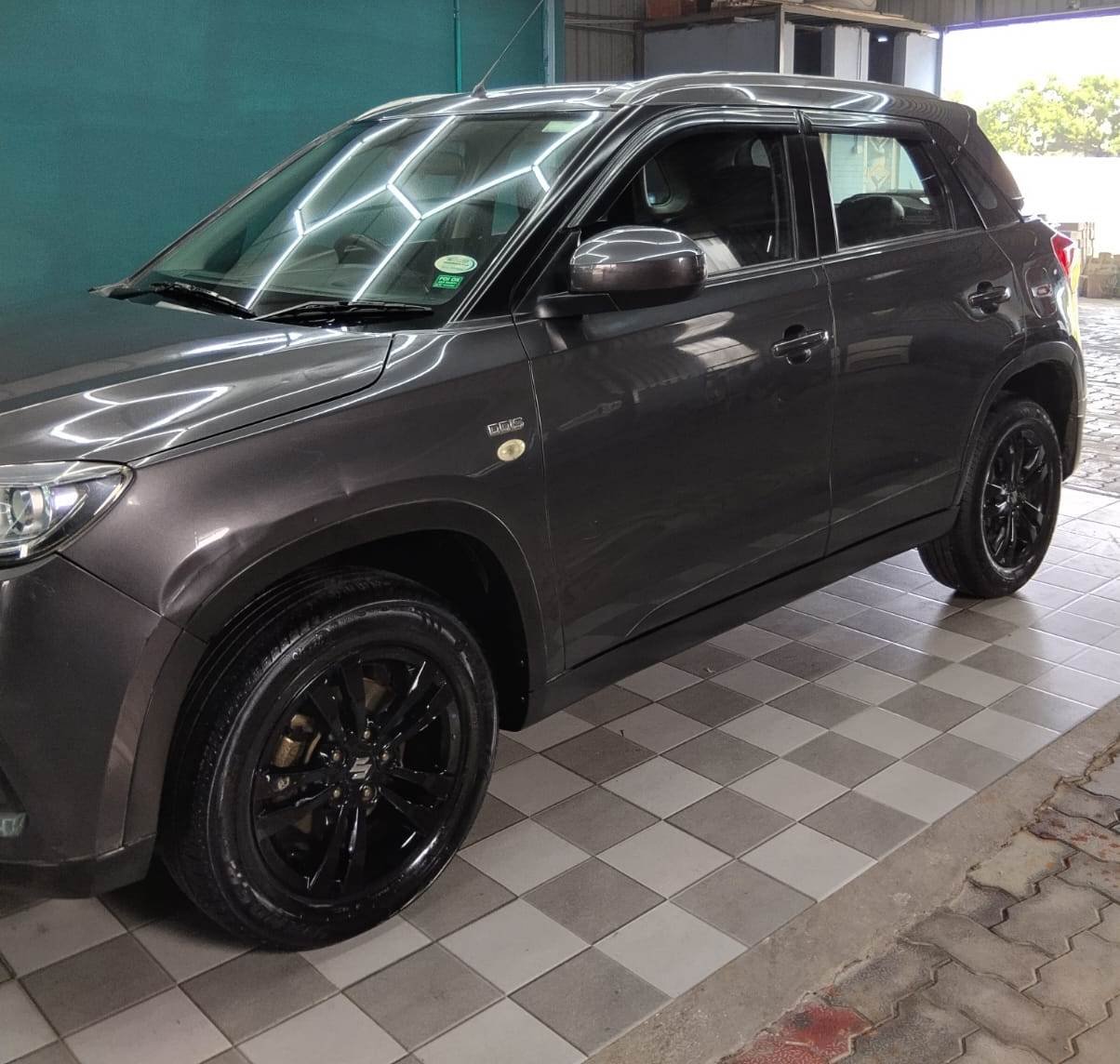 Maruti Suzuki Breeza Zdi