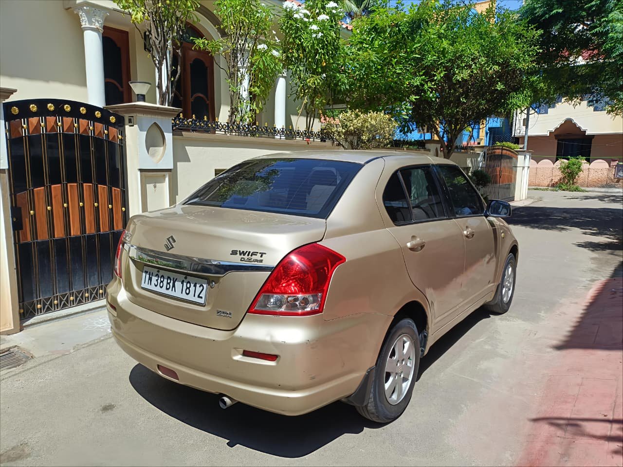 Maruti Suzuki Swift Dzire Zdi
