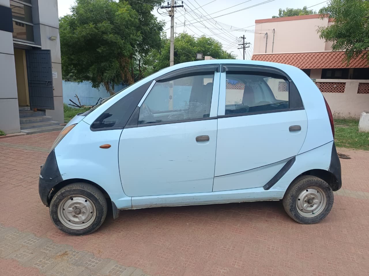 Tata Nano Lx