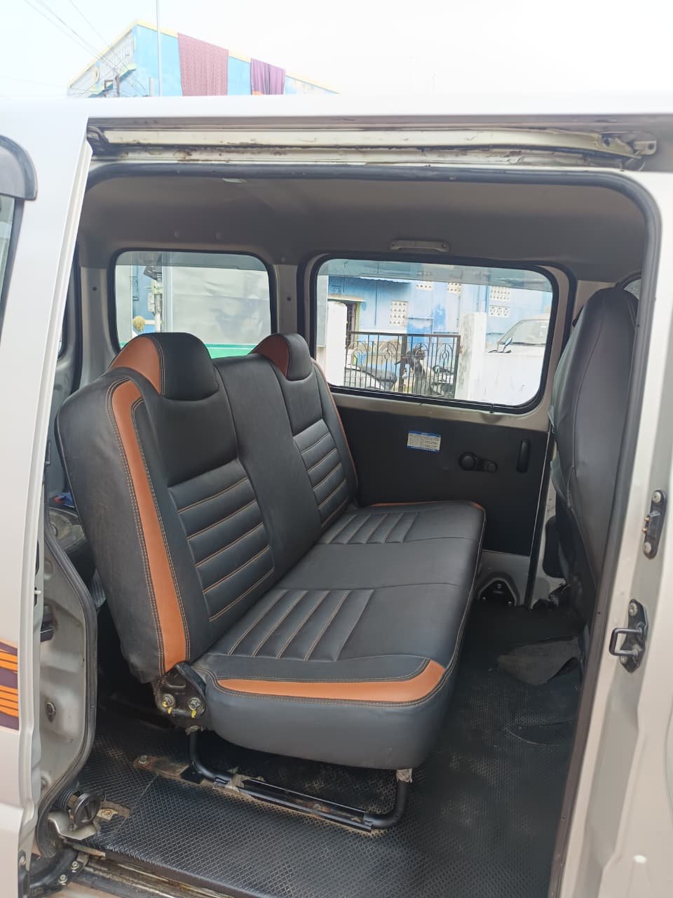 Maruti Suzuki Eeco 5 Seter