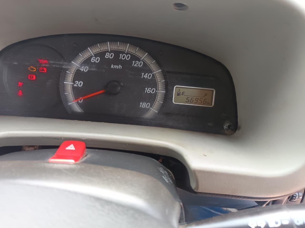 Maruti Suzuki Eeco 5 Seter