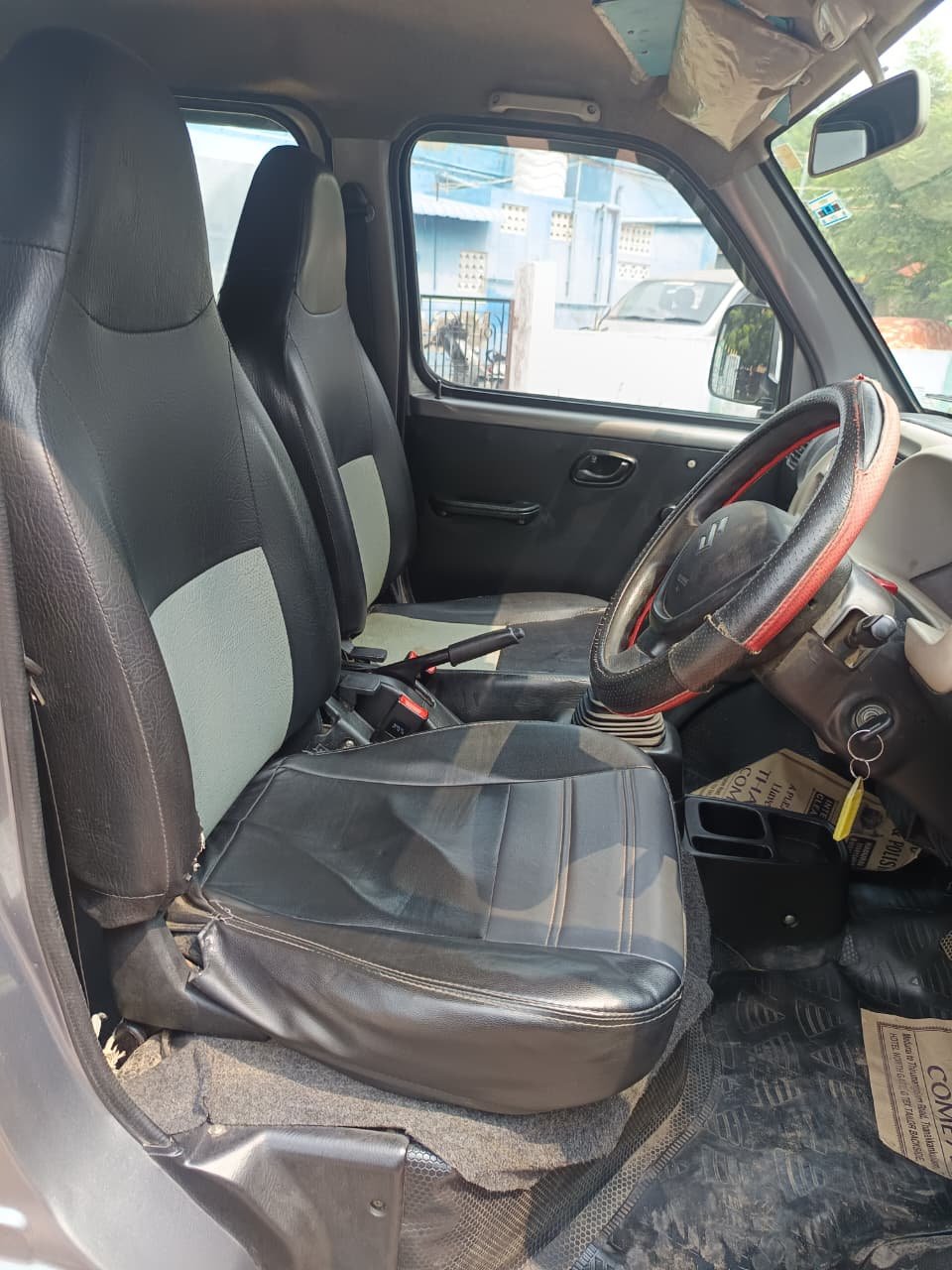 Maruti Suzuki Eeco 5 Seter