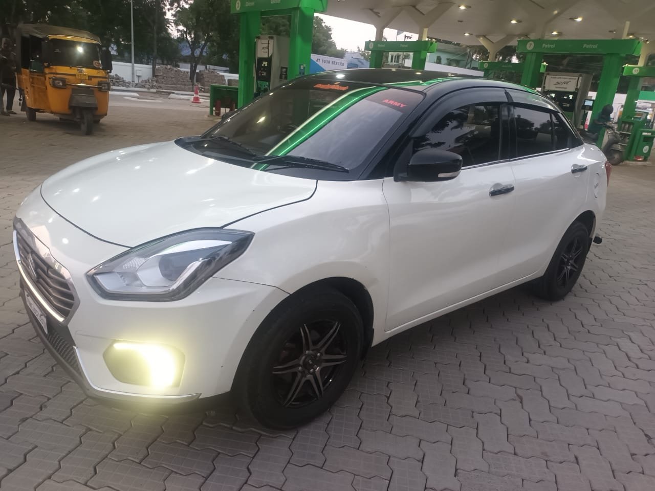 Maruti Suzuki Swift Dzire Zxi