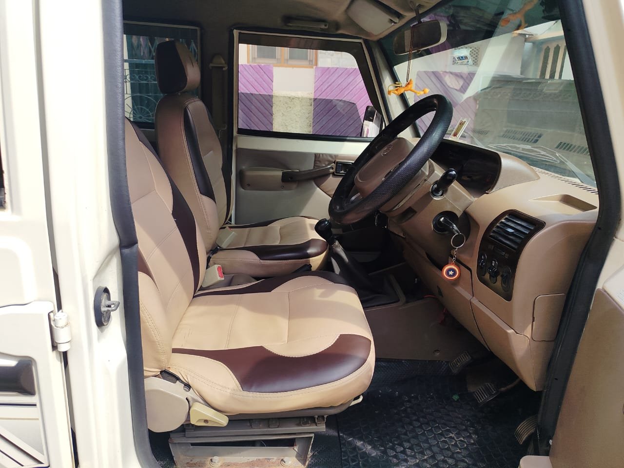 Mahindra Bolero Sle