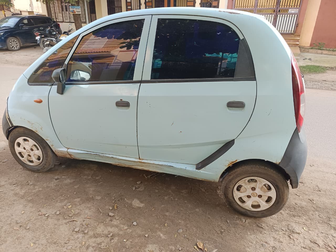 Tata Nano Lx