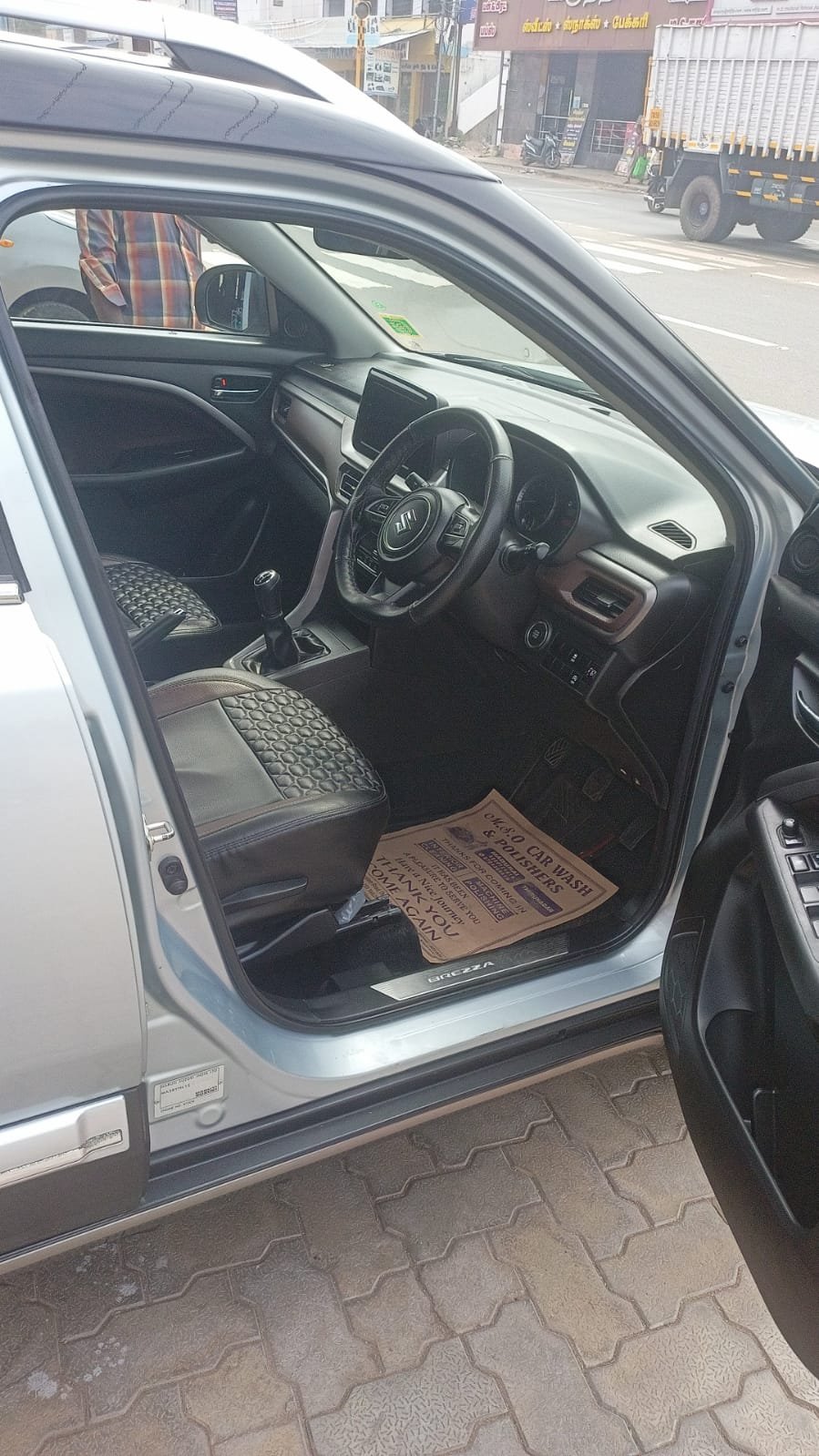 Maruti Suzuki Breeza Vxi