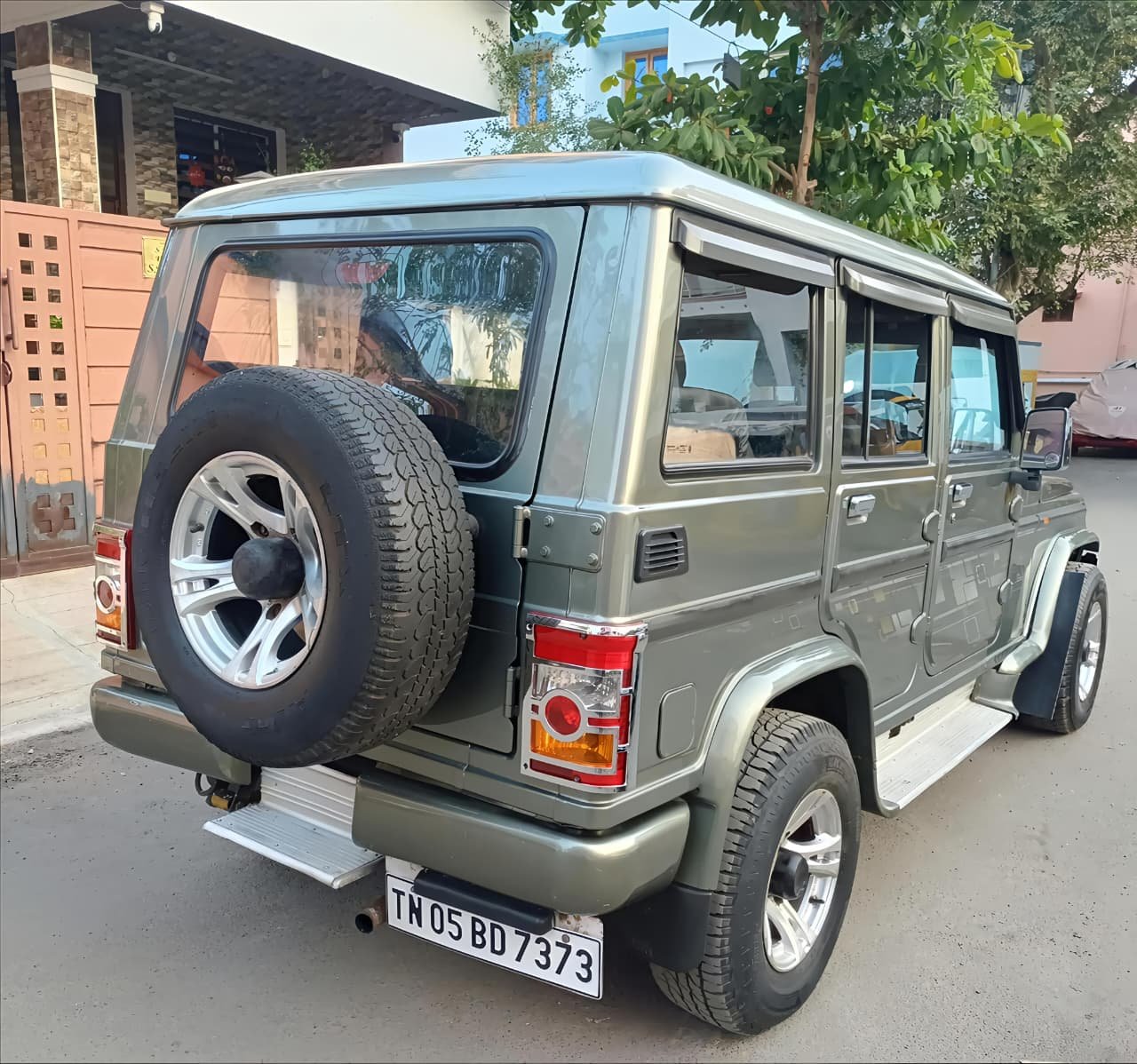 Mahindra Bolero Power +sle