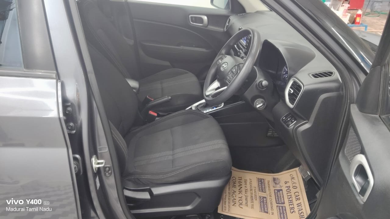 Hyundai Venue S Plus