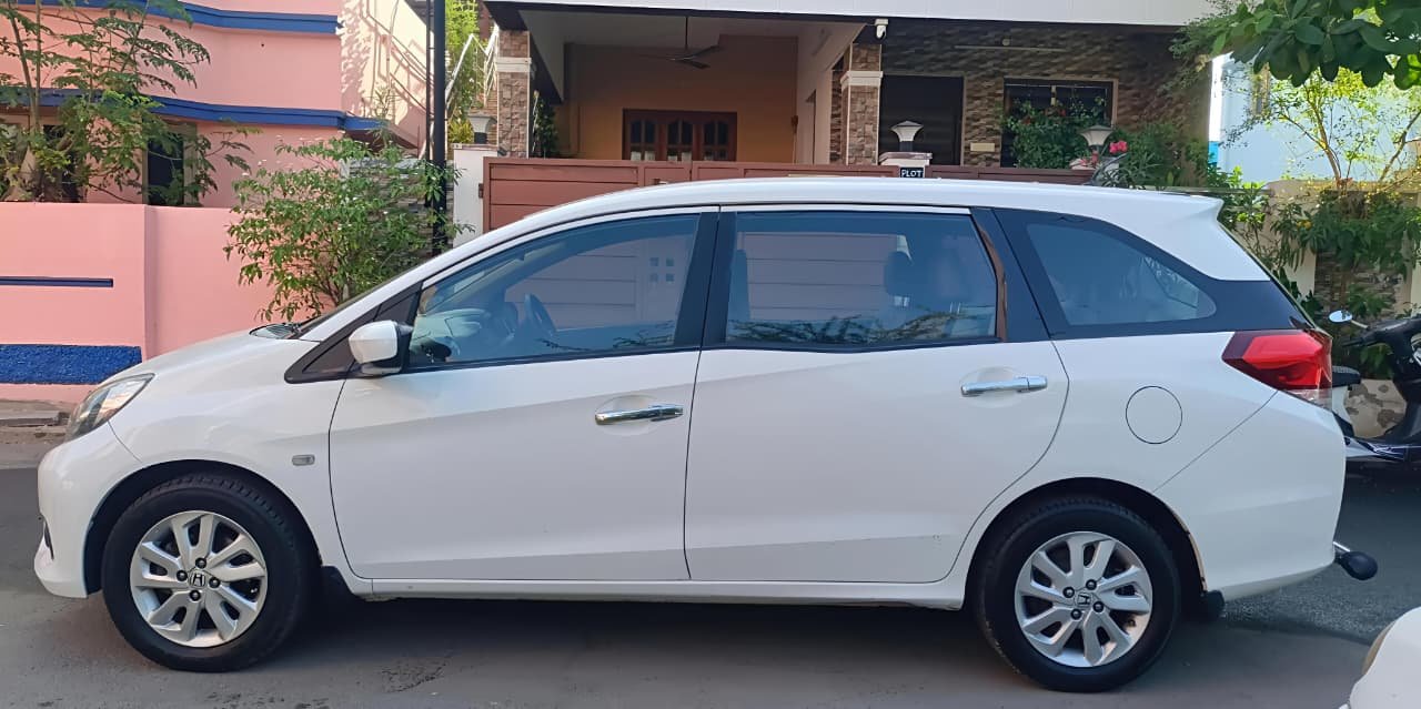 Honda Mobilio V Id