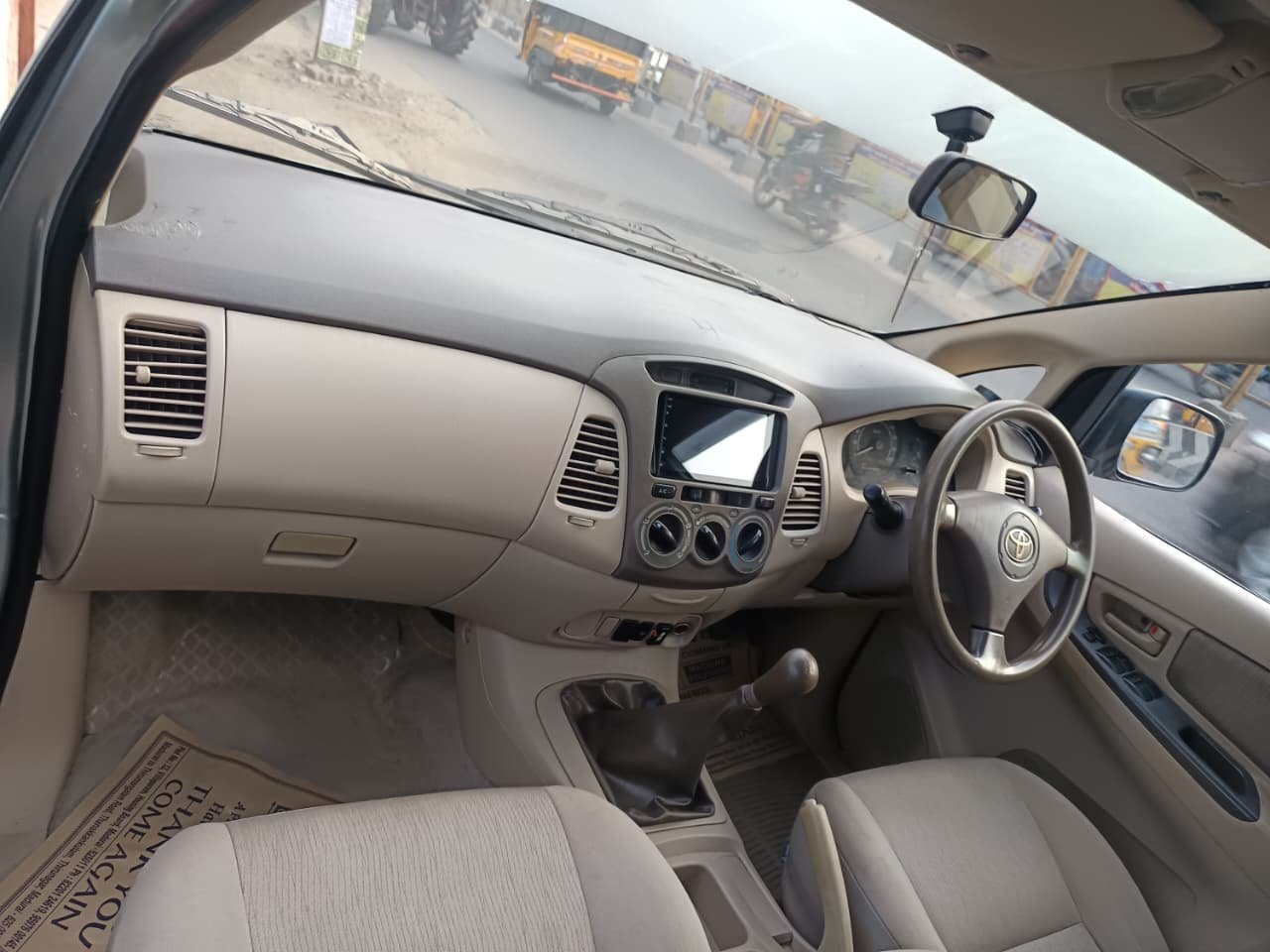 Toyota Innova G