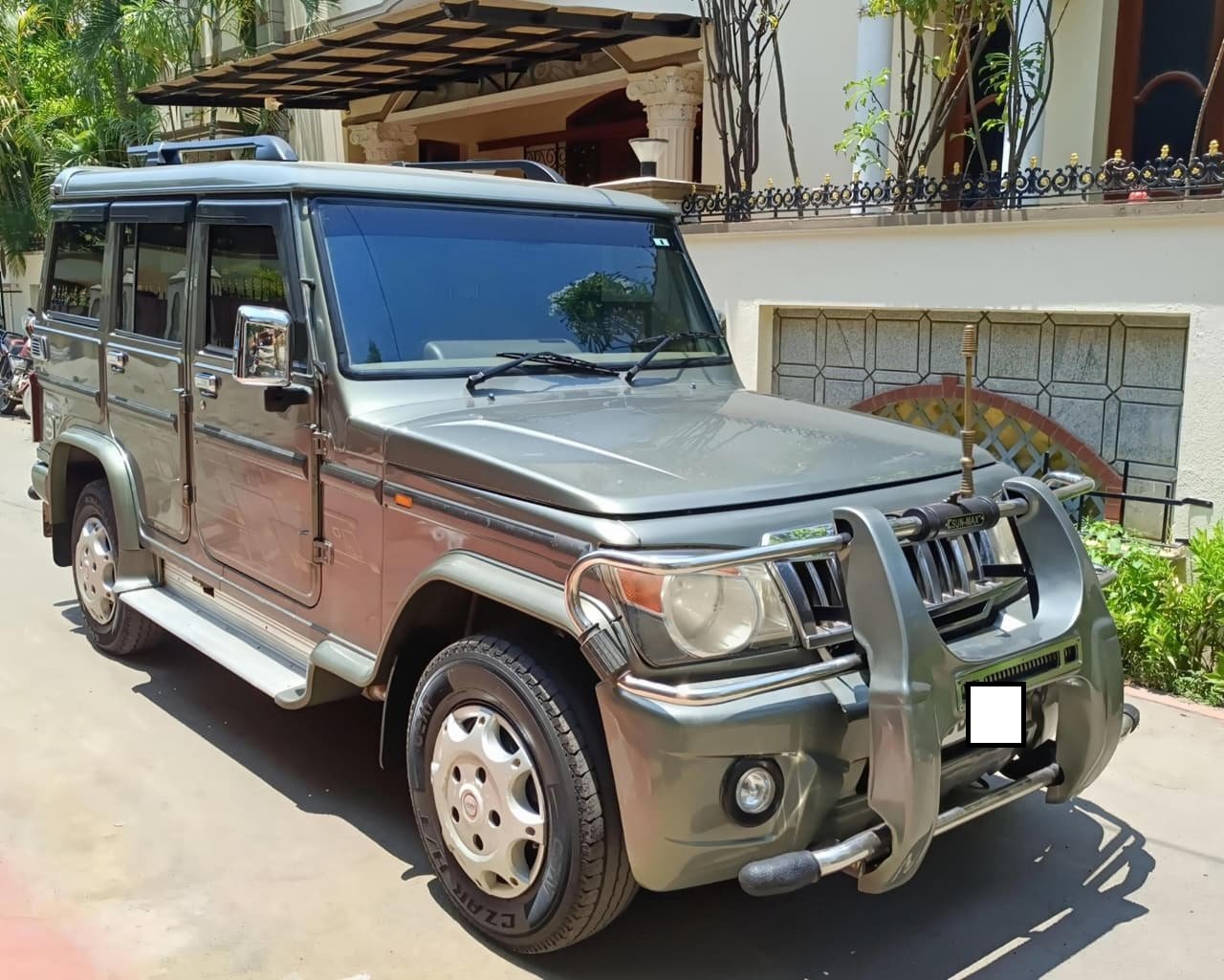 Mahindra Bolero Power +sle