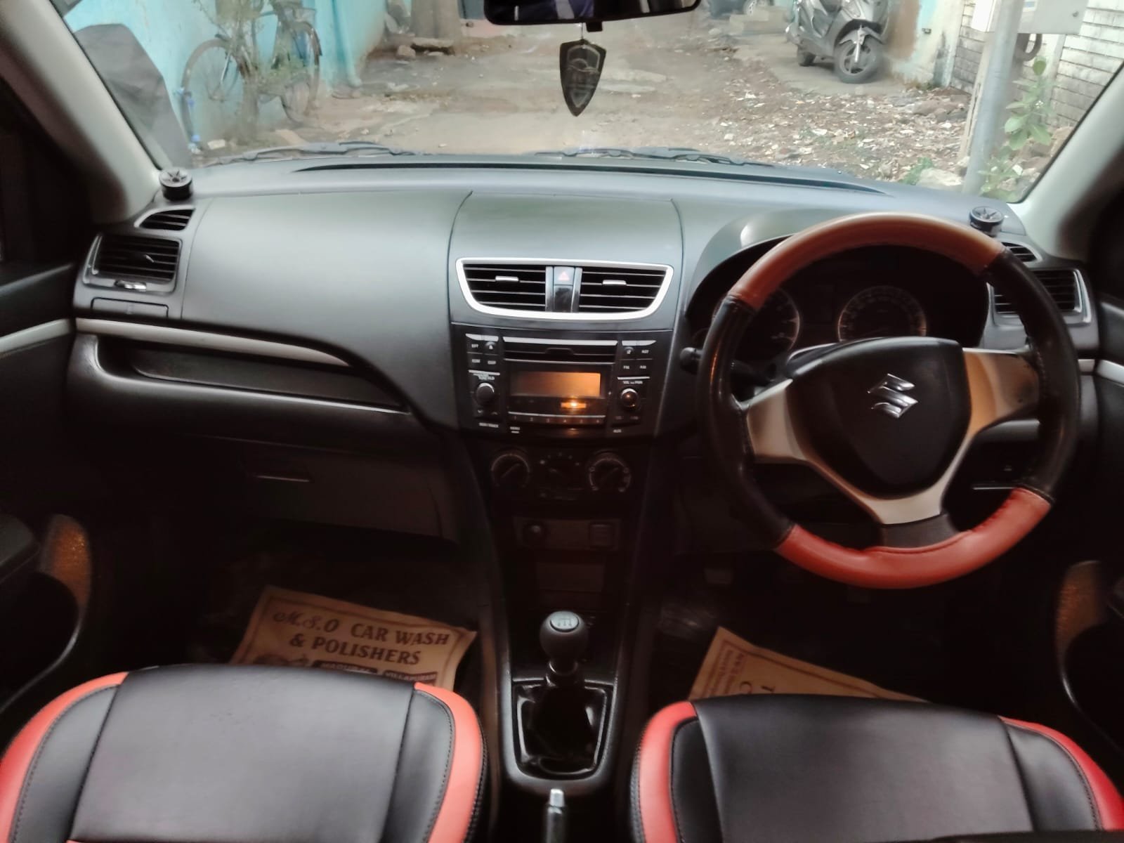 Maruti Suzuki Swift Vxi