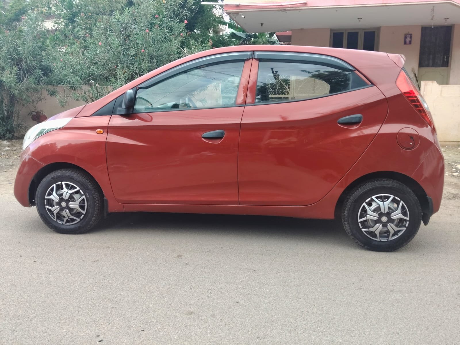 Hyundai Eon D Lite