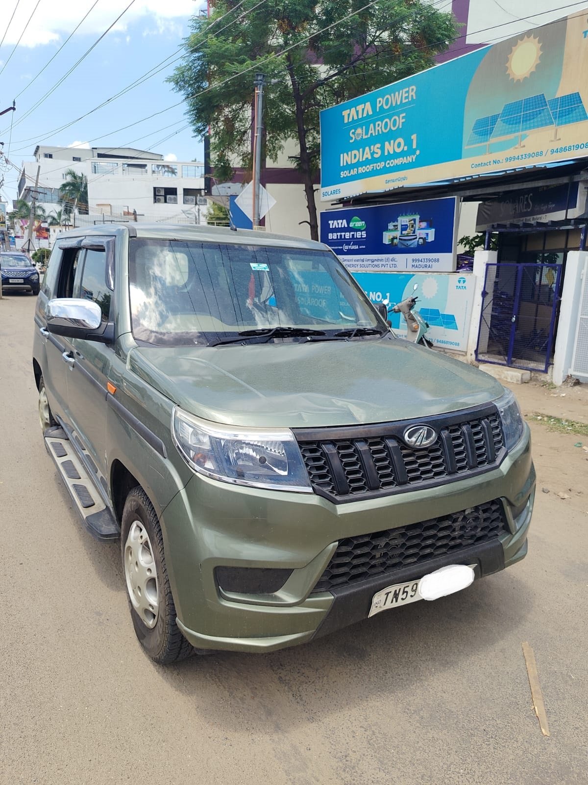 Mahindra Bolero Neo P4