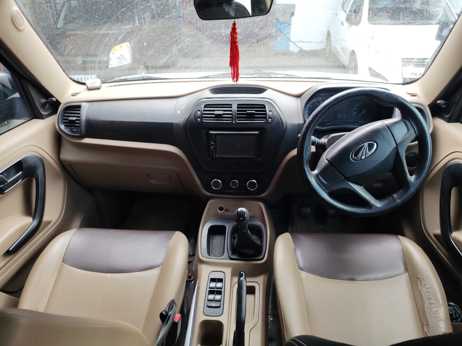 Mahindra Bolero Neo P4