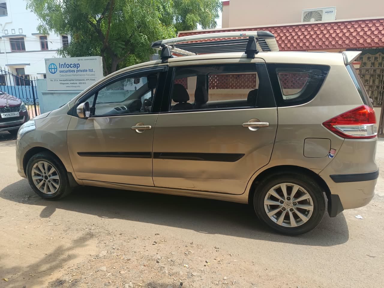 Maruti Suzuki Ertiga Zxi